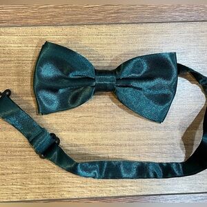 Men’s Green Bow Tie